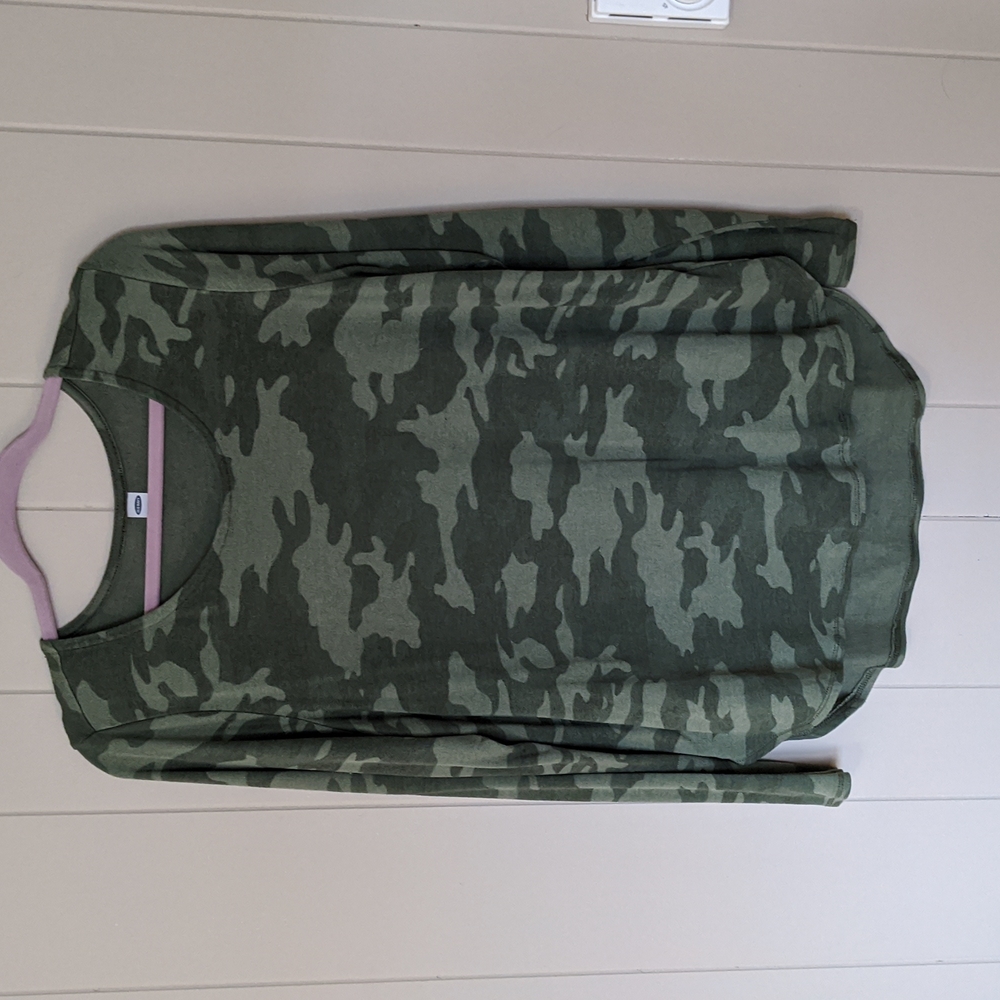 Old Navy Camo Long Sleeve